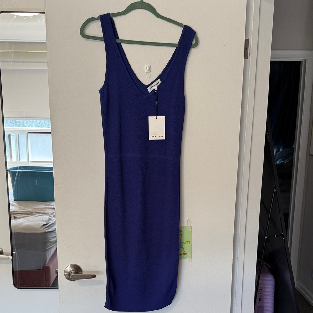 Elegant Blue Sleeveless Dress